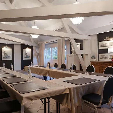 Hotel Og Acadie Parc Des Expositions